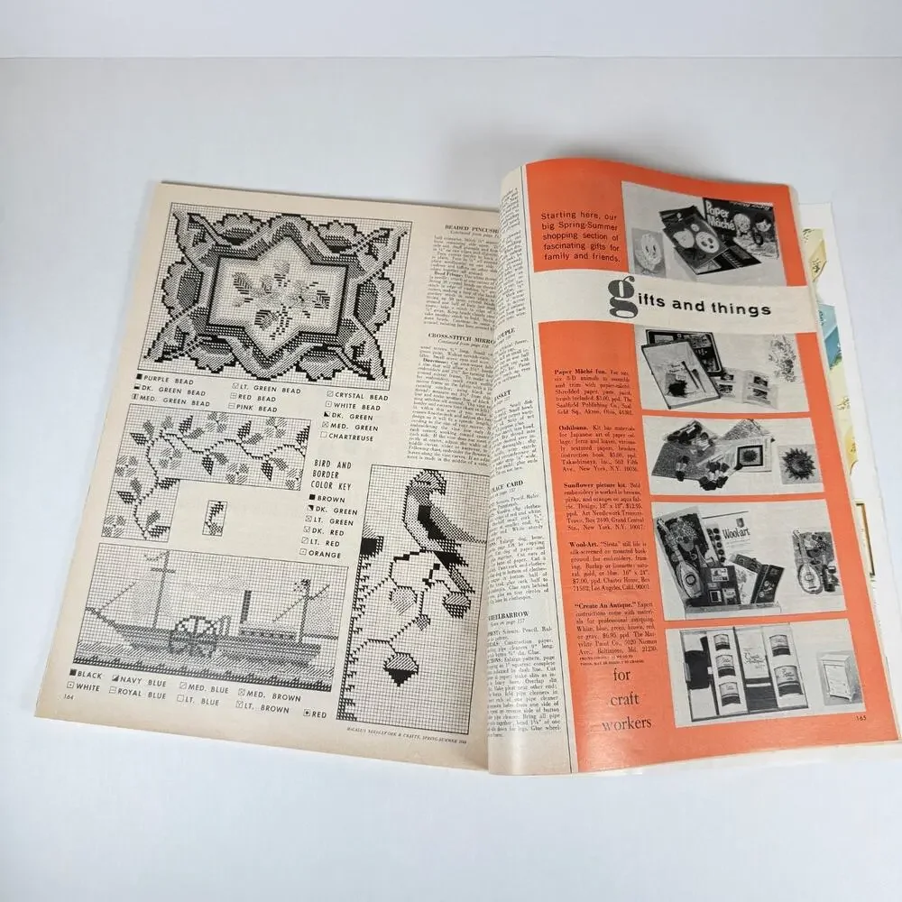 Magazine McCalls Needlework & Crafts Spring Summer 1966